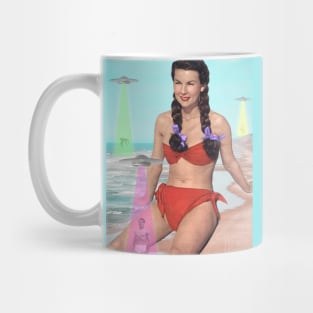 Abductions on the beach Mug